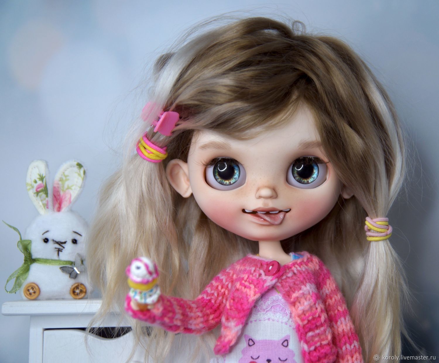 blythe doll