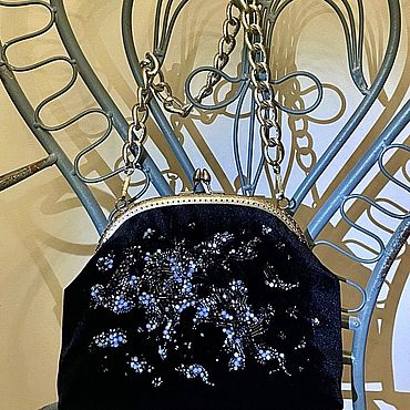 Сумки ручной работы. Ярмарка Мастеров - ручная работа Сумочка женская из черного бархатна с вышивкой из бисера «Космос». Handmade.