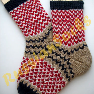 Вязание носков на двух круговых спицах.