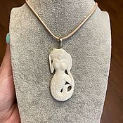 Ажурный кулон «Любовь Дельфинов» с камнем - Пренитом, стерлинг