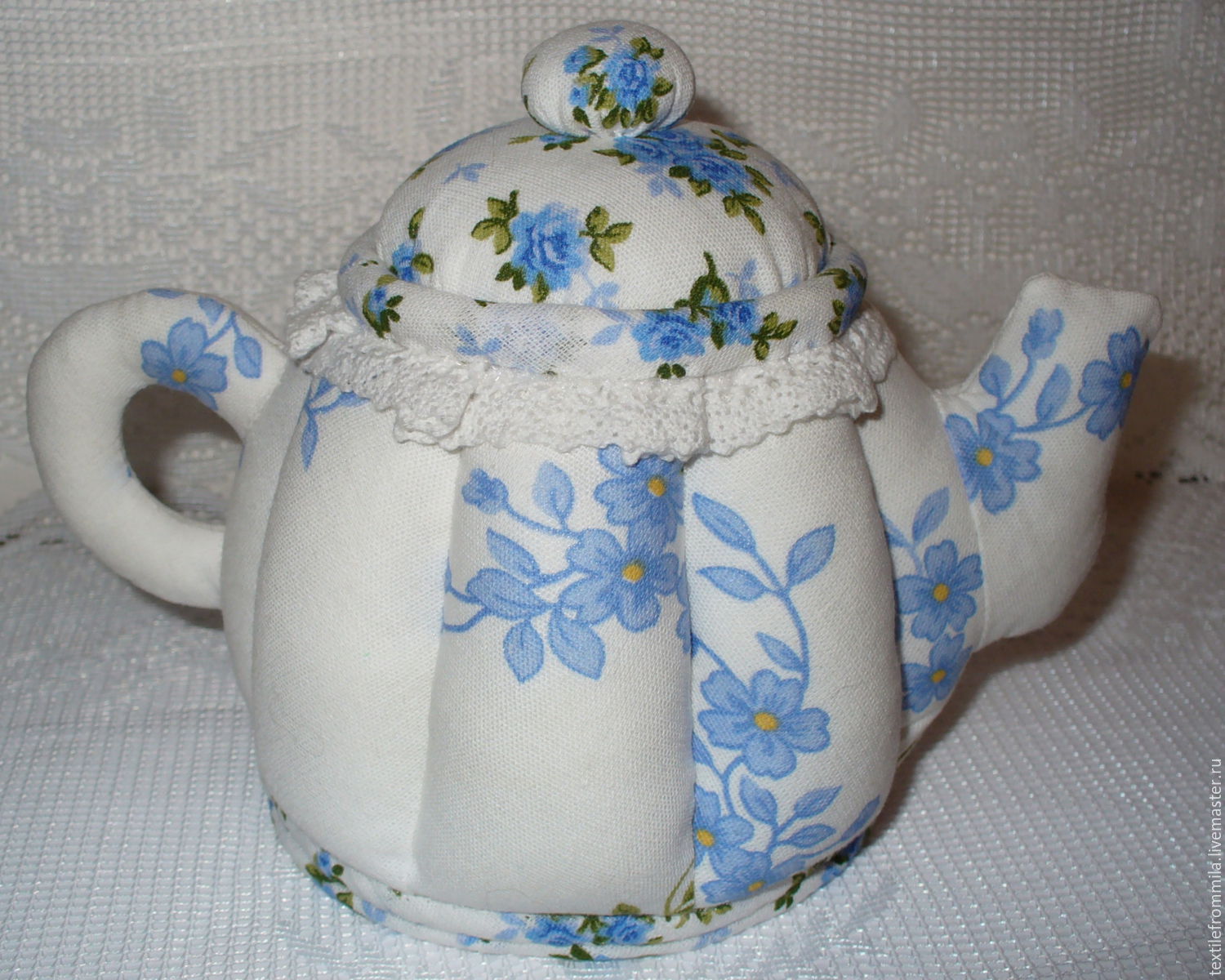 Текстильный чайник фото. Чаепитие хохломской сервиз. Текстильный чайник. Текстильные чайники и чашки. Чайники из текстиля.