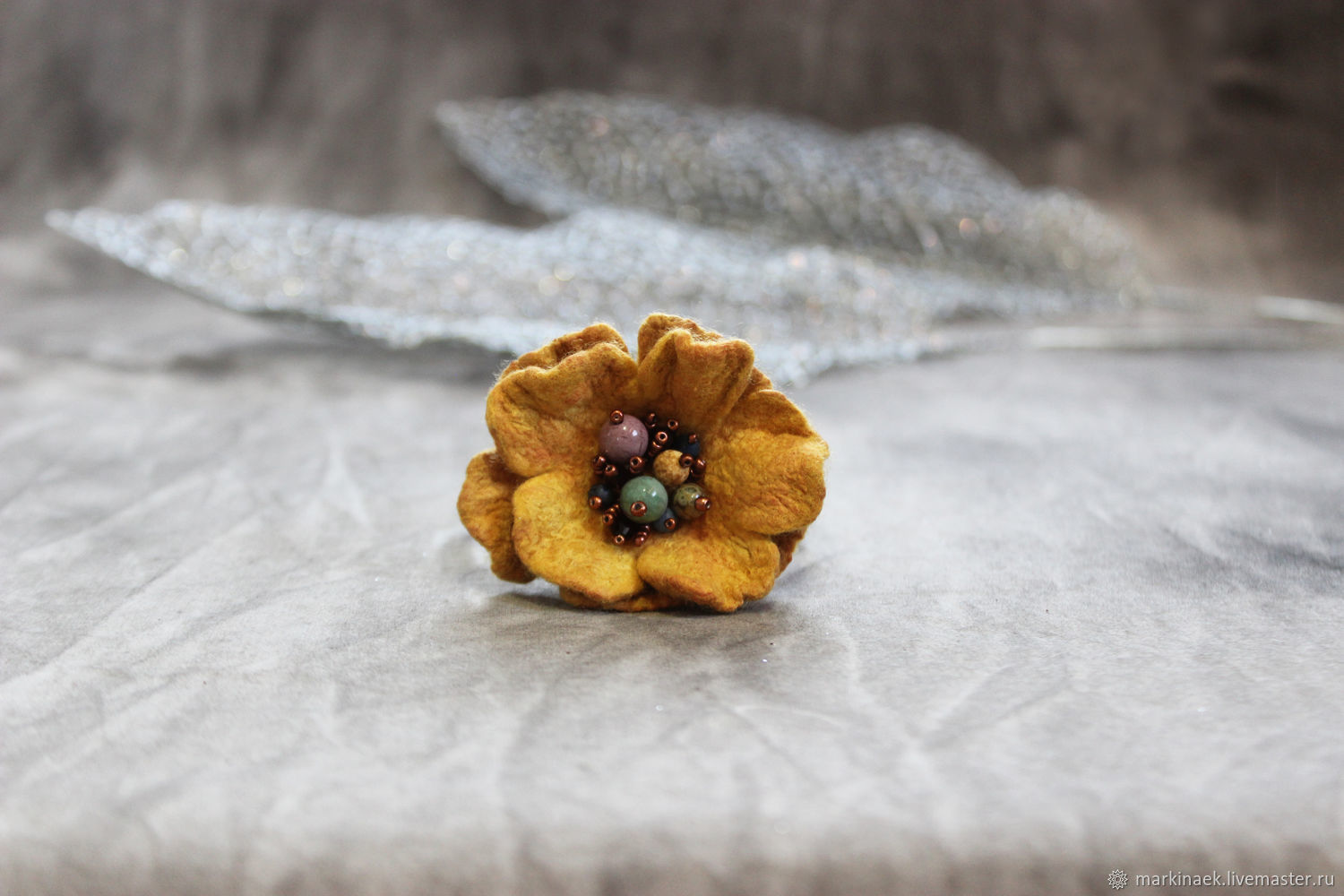 Bracelet with felt flower, Bead bracelet, Kamensk-Shahtinskij,  Фото №1