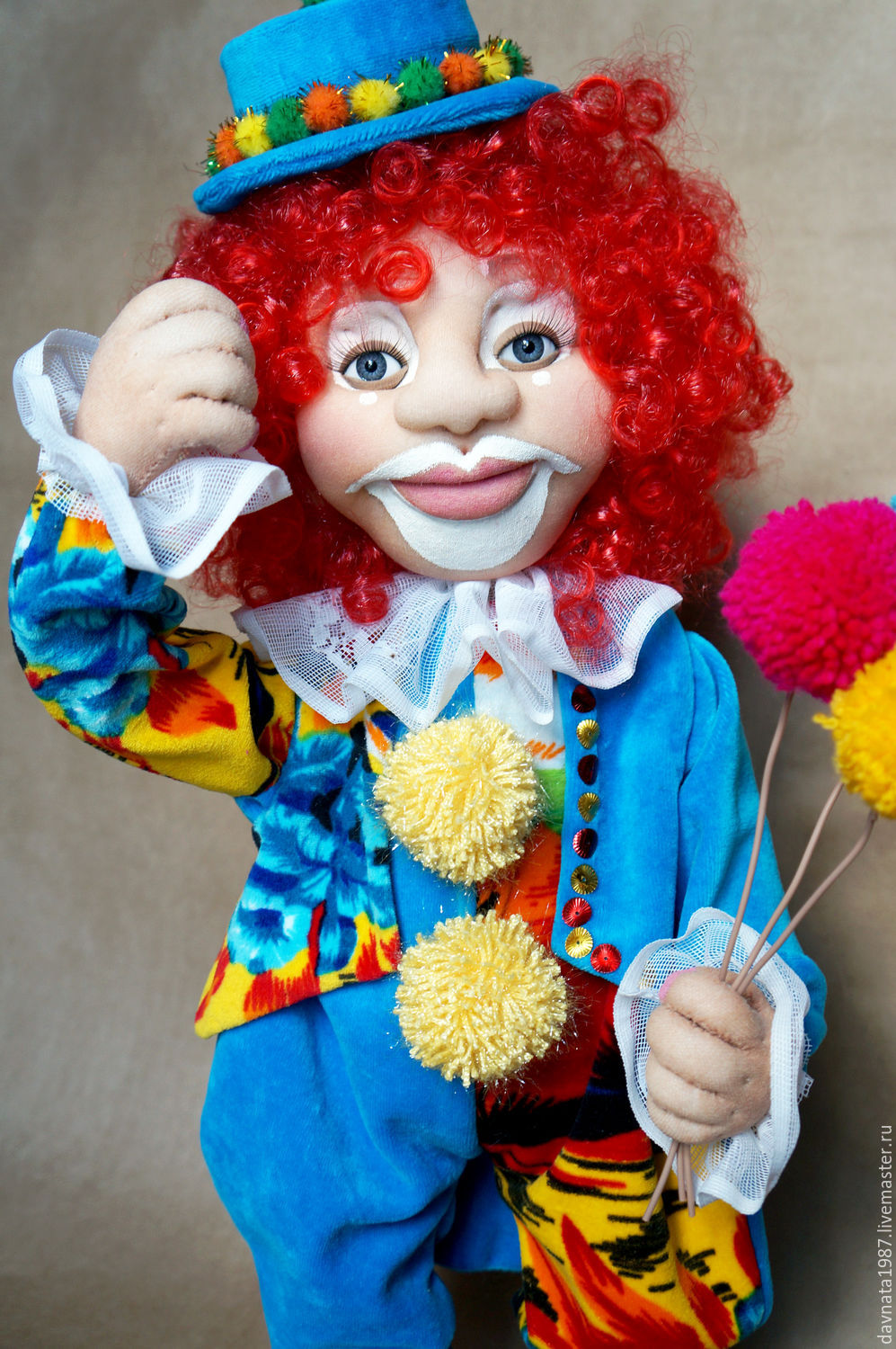 Клоуны сшить. Кукла «клоун». Игрушка клоун. Чулочные куклы. Мягкая игрушка клоун.