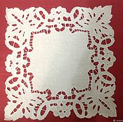 The oval doily