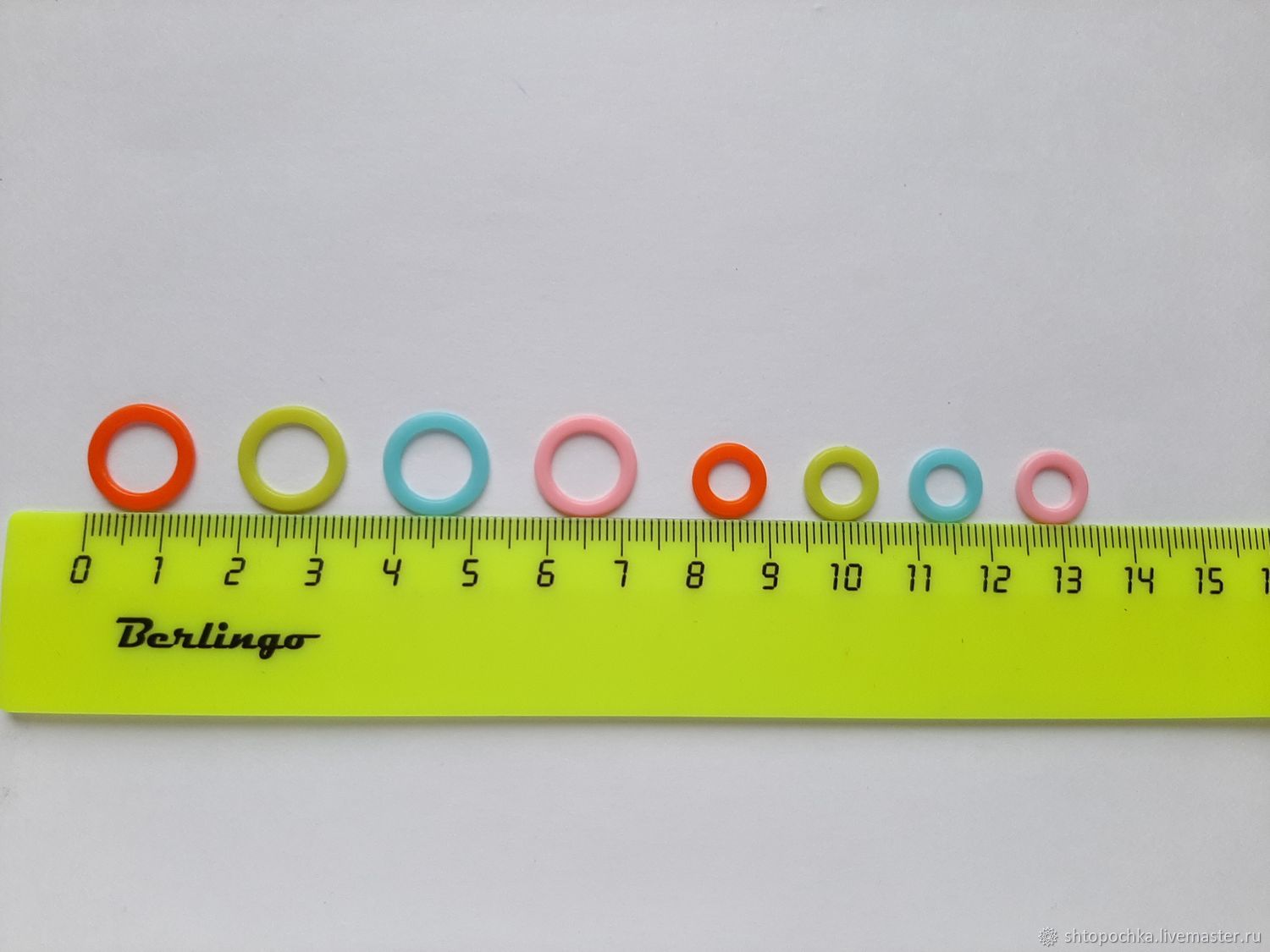 Колечки пластиковые цветные купить в интернет-магазине Ярмарка Мастеров ...