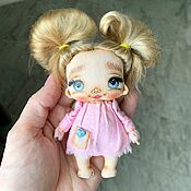 Маленькая куколка Прикольная игрушка Подарок подруге Кукла брелок