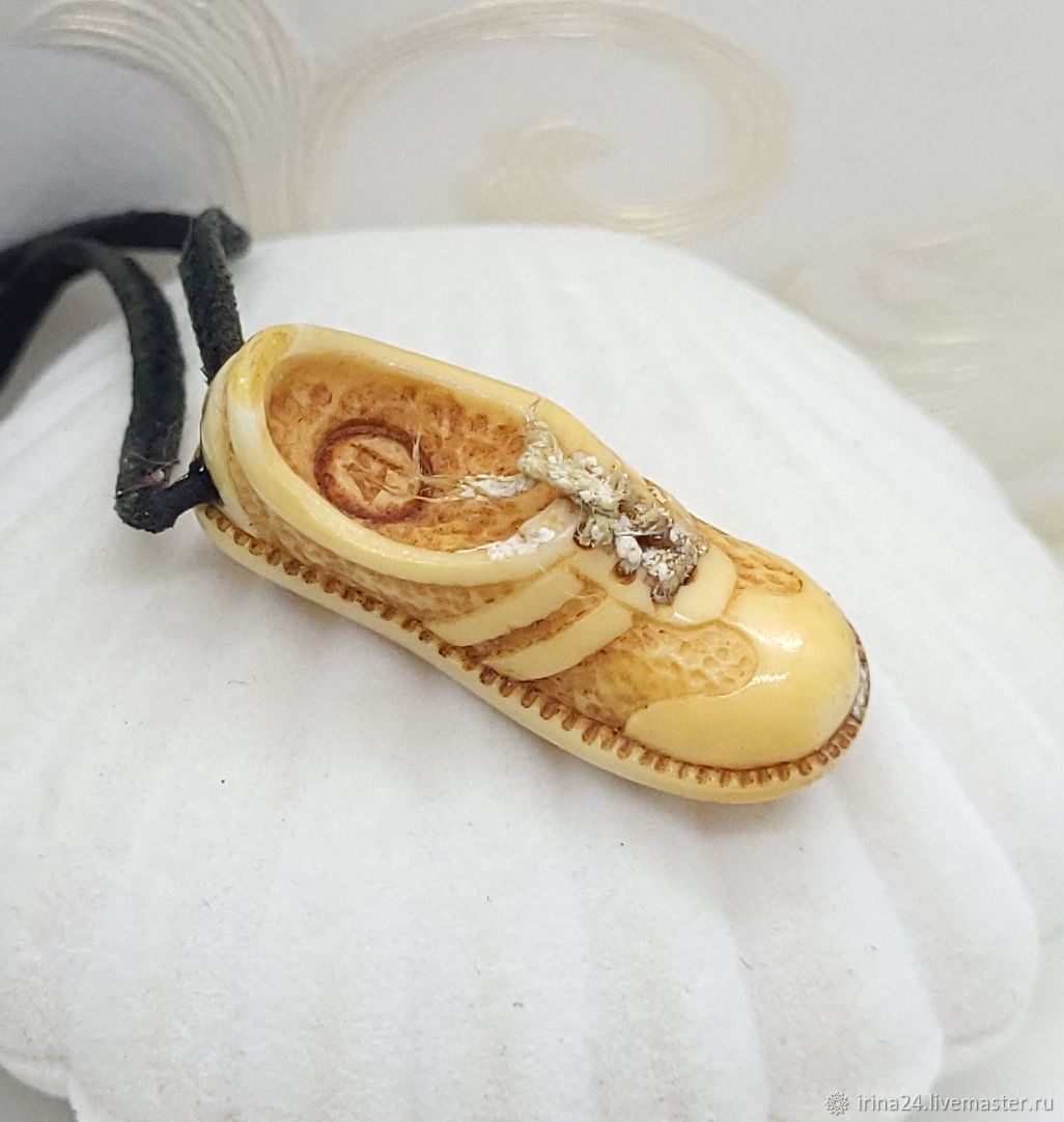 Винтаж: Винтажный кулон на шнурке Резьба по кости – купить на Ярмарке ...