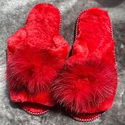Обувь ручной работы handmade. Livemaster - original item Sheepskin slippers with arctic fox red. Handmade.