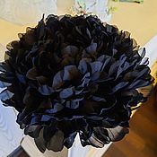 Брошь-булавка:Цветок 15 см.Из ткани