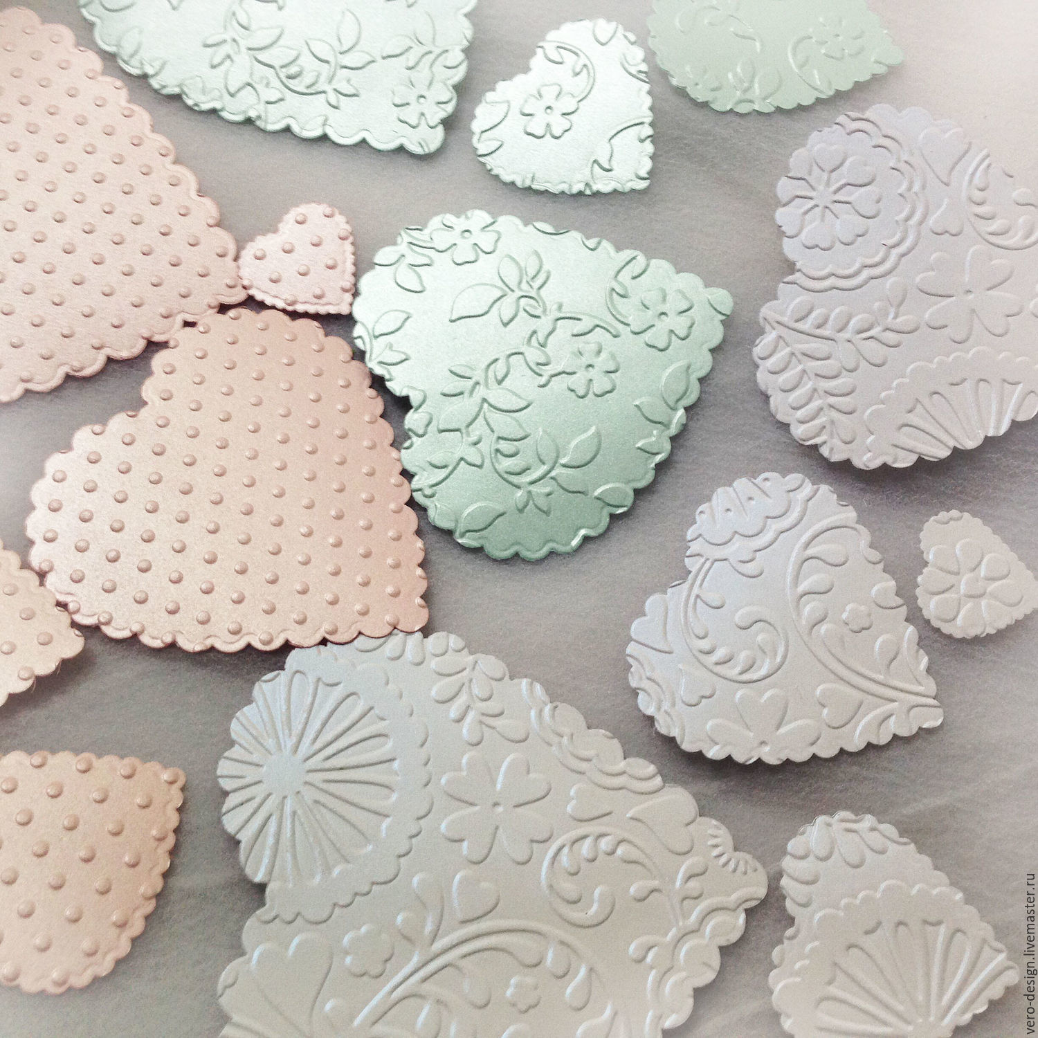 открытки с высечкой. вырубка тиснение. скрапбукинг эмбоссинг. штамп для блинтового тиснения. ножи для вырубки и тиснения.