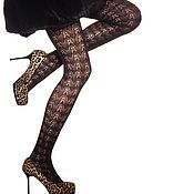 Stylish leg warmers-sleeves with a diamond pattern. Charmante.  Italy