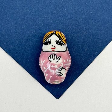 Материалы для творчества ручной работы. Ярмарка Мастеров - ручная работа Бусина матрешка, керамика, розовый, 20мм, П090. Handmade.