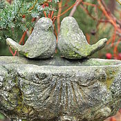 Дача и сад handmade. Livemaster - original item Bird feeder drinking bowl made of concrete Antique roses mossy. Handmade.