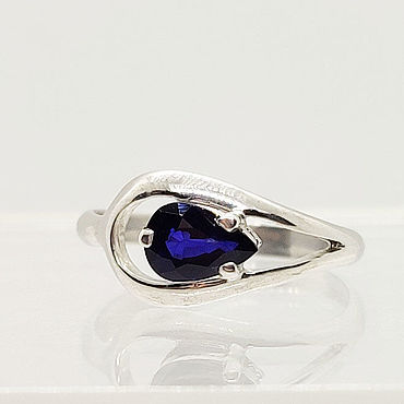 Украшения ручной работы. Ярмарка Мастеров - ручная работа Колечко серебро 925 пробы и натур. синий сапфир Видео. Handmade.