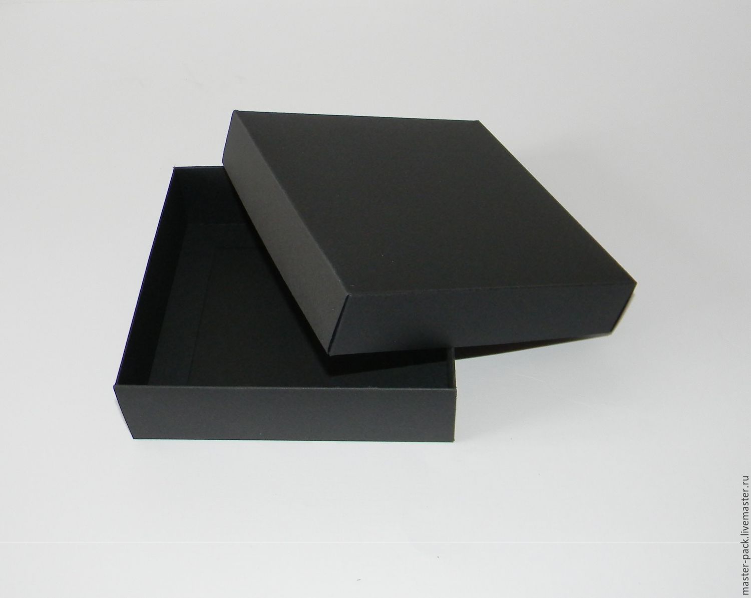 Картонная крышка. Коробка крышка-дно чёрная 7х7х3 мастер пак. Коробка черная самосборная. Черная коробка Формат а4. Коробка черная самосборная крышка-дно.
