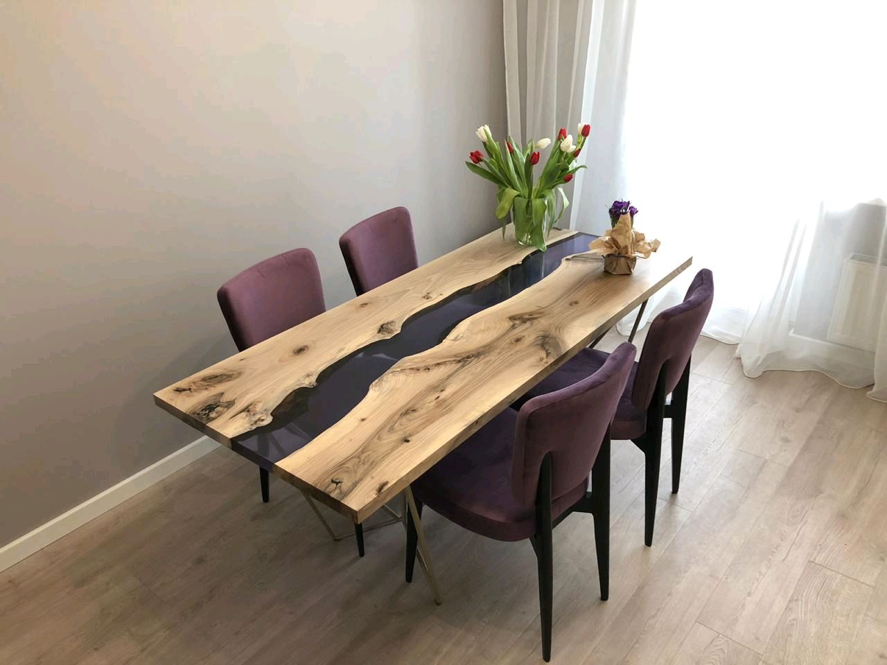 Кухонный стол из карагача
