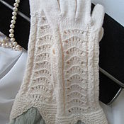 Аксессуары handmade. Livemaster - original item Gloves: Merino gloves milky white with mint frill. Handmade.