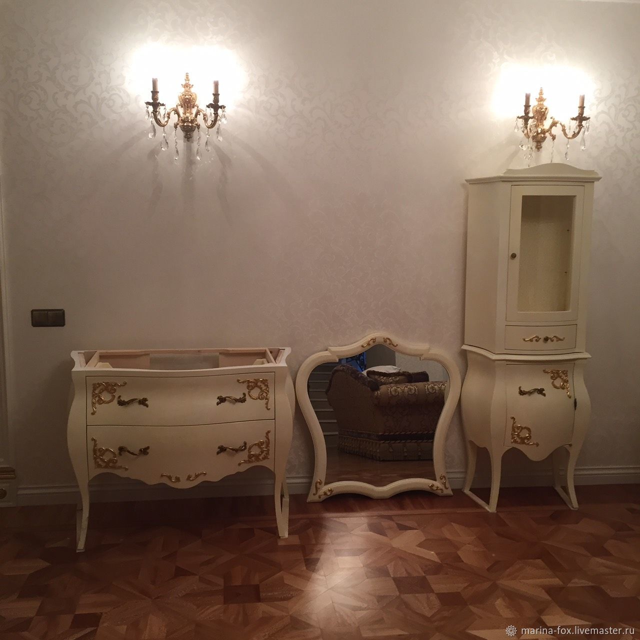 Винтажная мебель в Москве