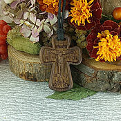 Деревянный резной крест распятие