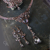 Set - necklace and earrings 