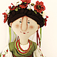 Кукла высотой 50см. Сидит и стоит с опорой.
Одежда: сорочка, жилет, юбка, панталоны, веночек, пояс, бусы. Одежда снимается. 
Материалы: лён, хлопок, шитьё, шерсть для валяния, вышивка рококо, фетр, 