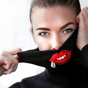 Украшения ручной работы. Ярмарка Мастеров - ручная работа Брошь «Kiss me». Handmade.
