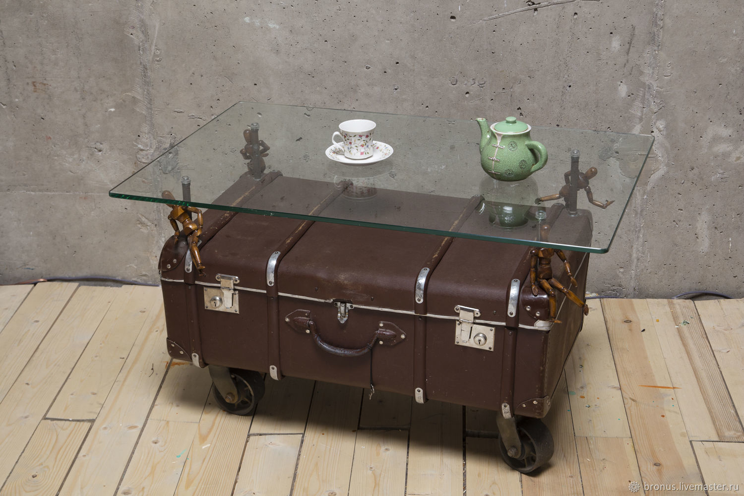 Vintage Style Coffee Table Vintage Style Coffee Table
