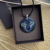 Украшения handmade. Livemaster - original item Cat pendant painted on mother of pearl. Handmade.