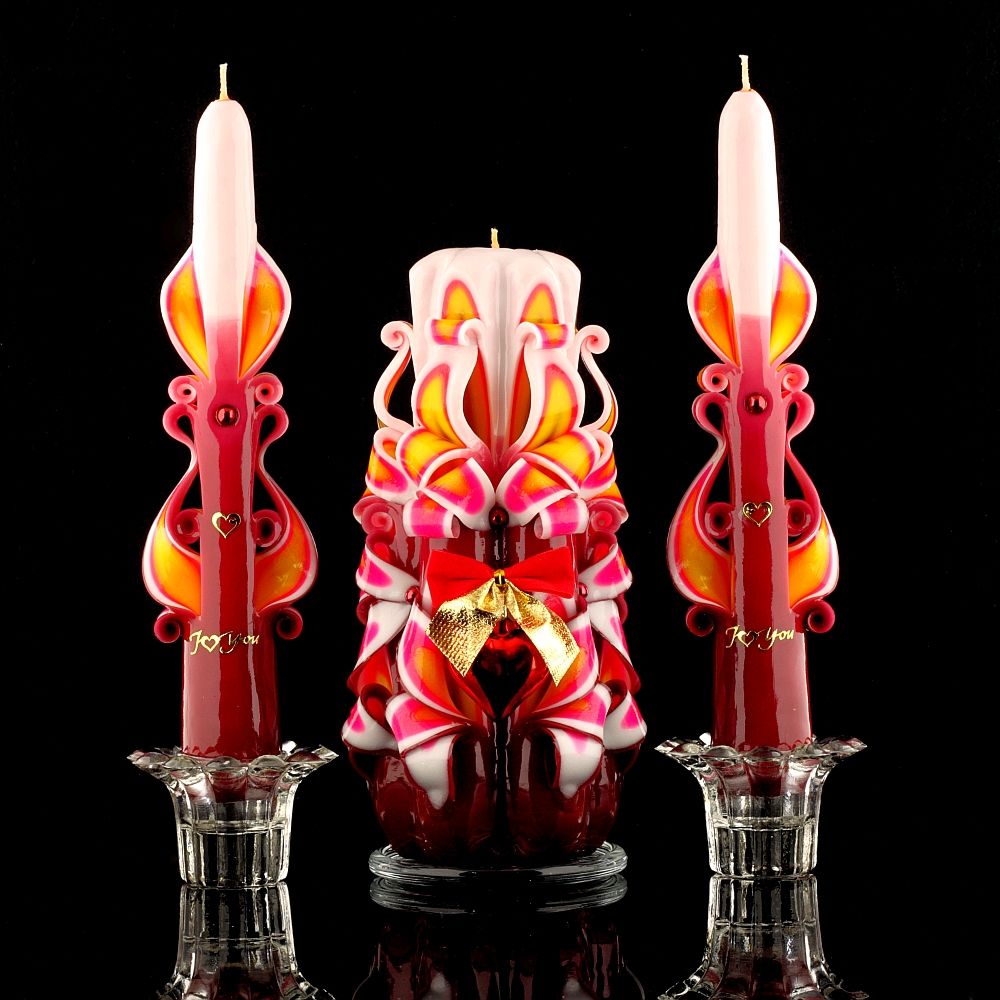 Разберем варианты декоративного оформления свадебных свечей своими руками