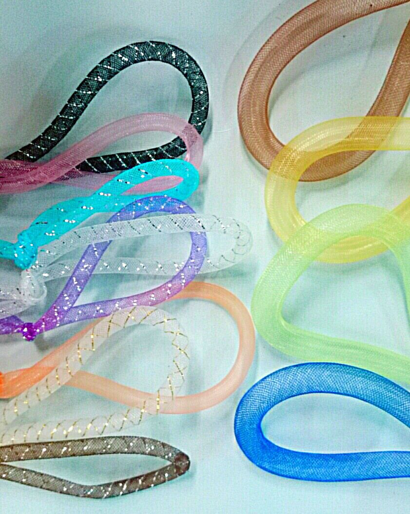 шнур-сетка 10мм белый (1м). сетчатый шнур. шнур фиксирующий для москитной сетки. стекловолоконный шнур в сеточке. нейлоновая ювелирная сетка.