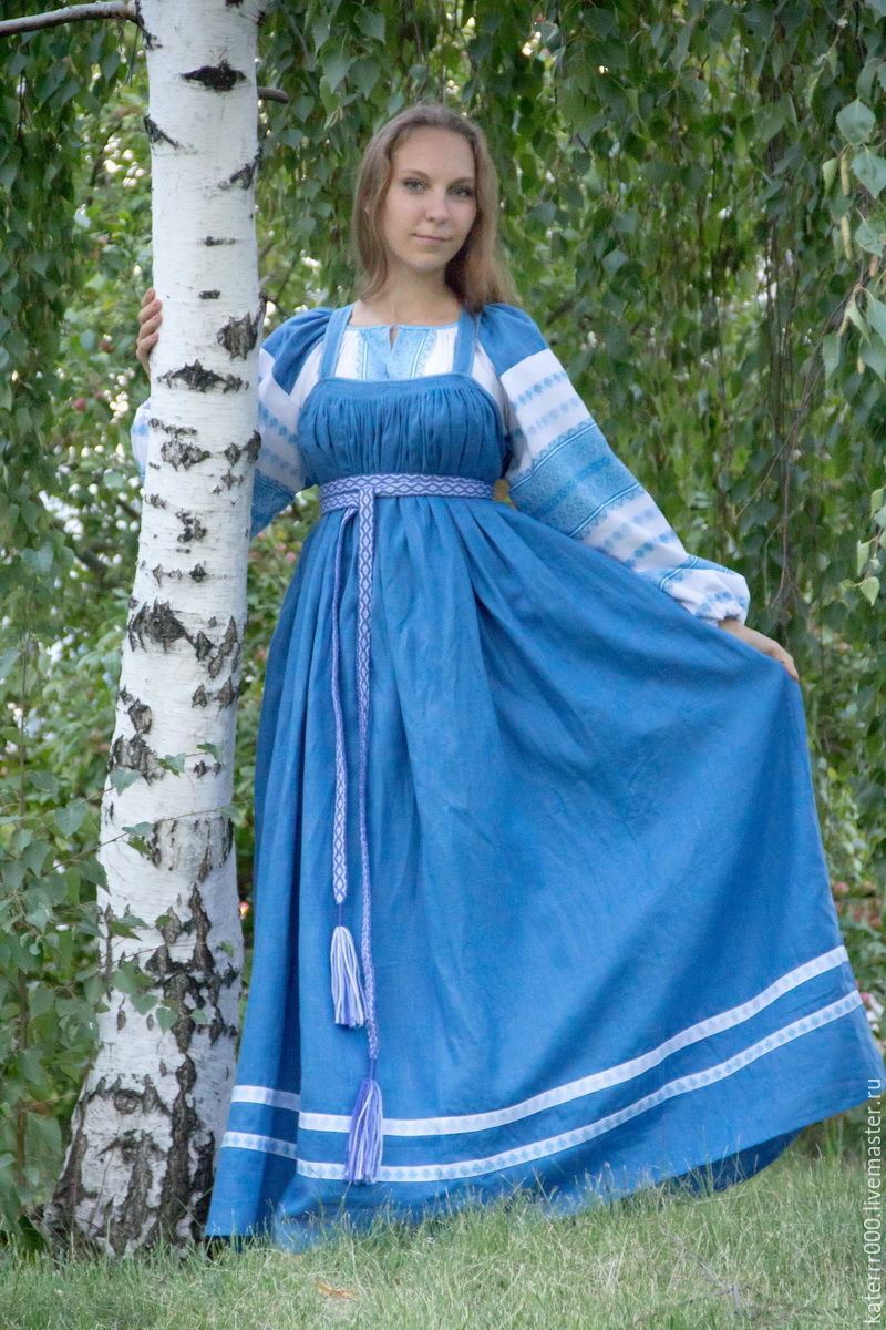 Синее русское платье