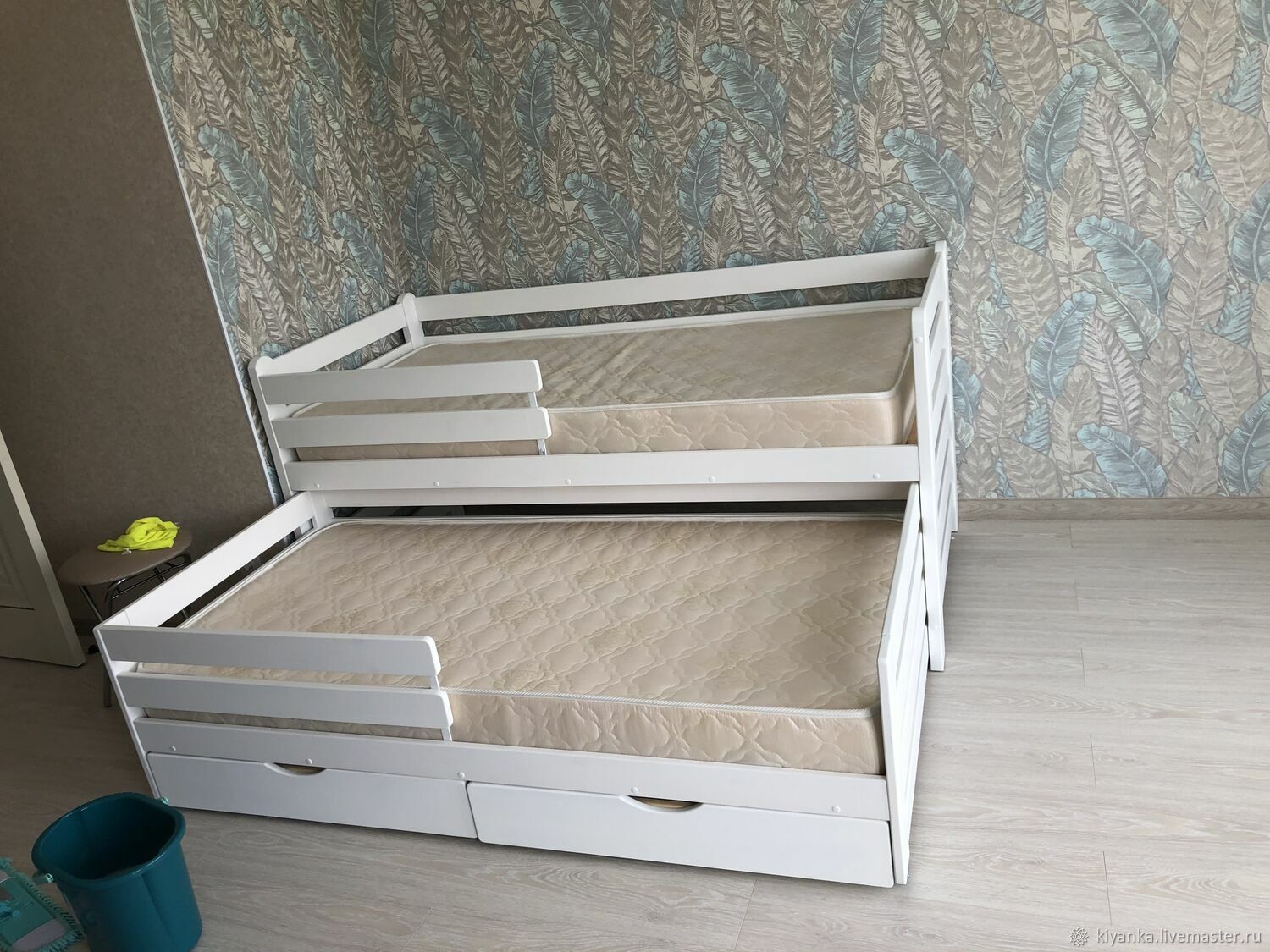 детская кровать выдвижная для двоих детей икеа