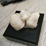СТИЛЬБИТ/Камни/Образец натурального камня