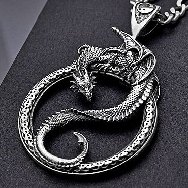 Украшения ручной работы. Ярмарка Мастеров - ручная работа Серебристый кулон "Dragon of a winter night". Handmade.