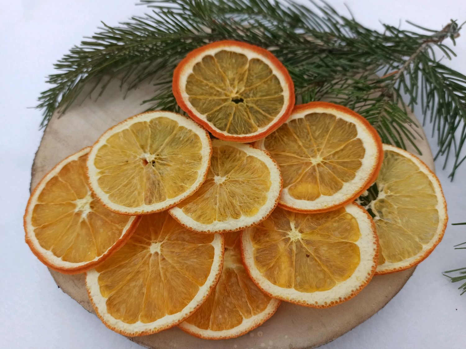 Поделки из апельсина и шишек: идеи по изготовлению своими руками (43 фото)