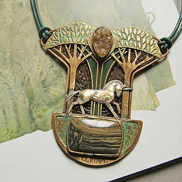 Украшения ручной работы. Ярмарка Мастеров - ручная работа "An Unicorn Deireanach" колье. Handmade.