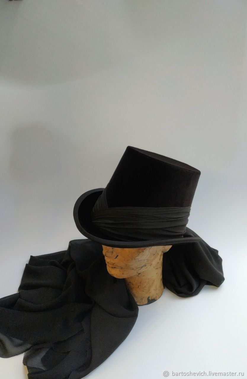 black velvet top hat