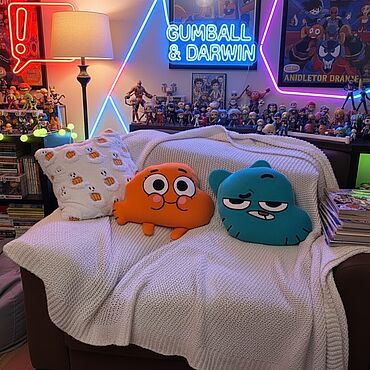 Куклы и игрушки ручной работы. Ярмарка Мастеров - ручная работа Декоративная подушка Дарвин из Удивительный мир Гамбола. Handmade.