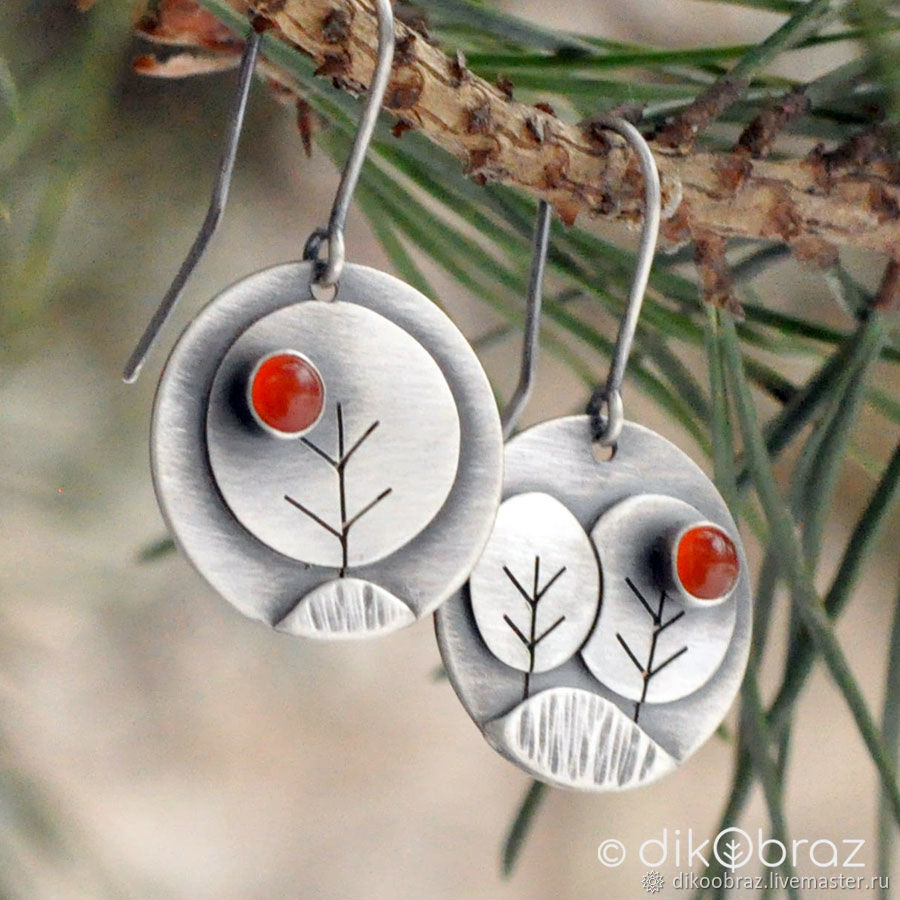 Серебряный комплект с гранатом. Подвески "цветочная поляна". Добрые украшения. Серьги цветочки серебро. Добрые украшения.