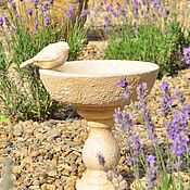 Дача и сад handmade. Livemaster - original item Drinking bowl on a stand for birds made of concrete beige Provence. Handmade.