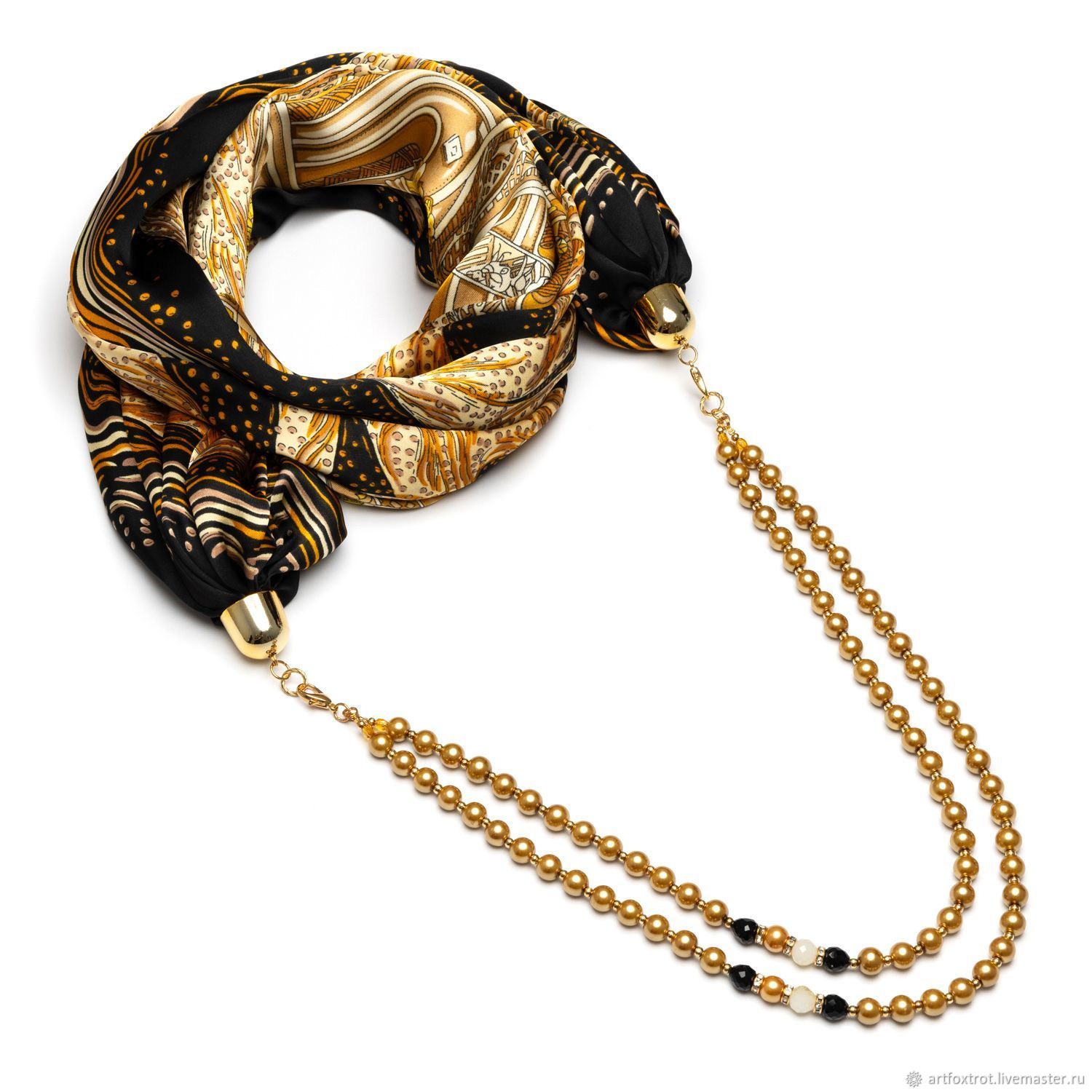 Ожерелье лапы из Венецианского бисера