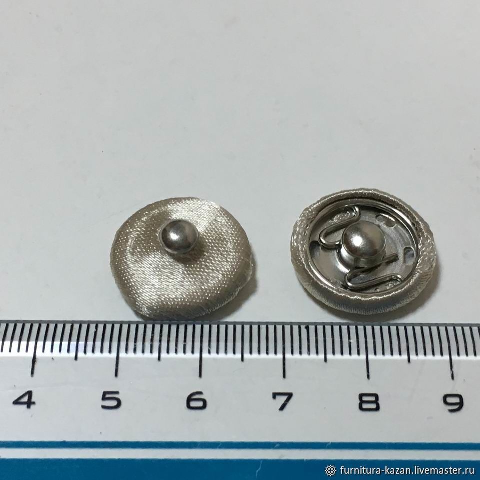 Пуговицы для обтяжки тканью. Обтяжка кнопки. Кнопки пришивные декоративные. Обтянутая кнопка. Кнопки для одежды металлические пробивные.