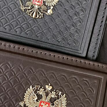 Канцелярские товары ручной работы. Ярмарка Мастеров - ручная работа Кожаная обложка на документы ,,Броня". Handmade.