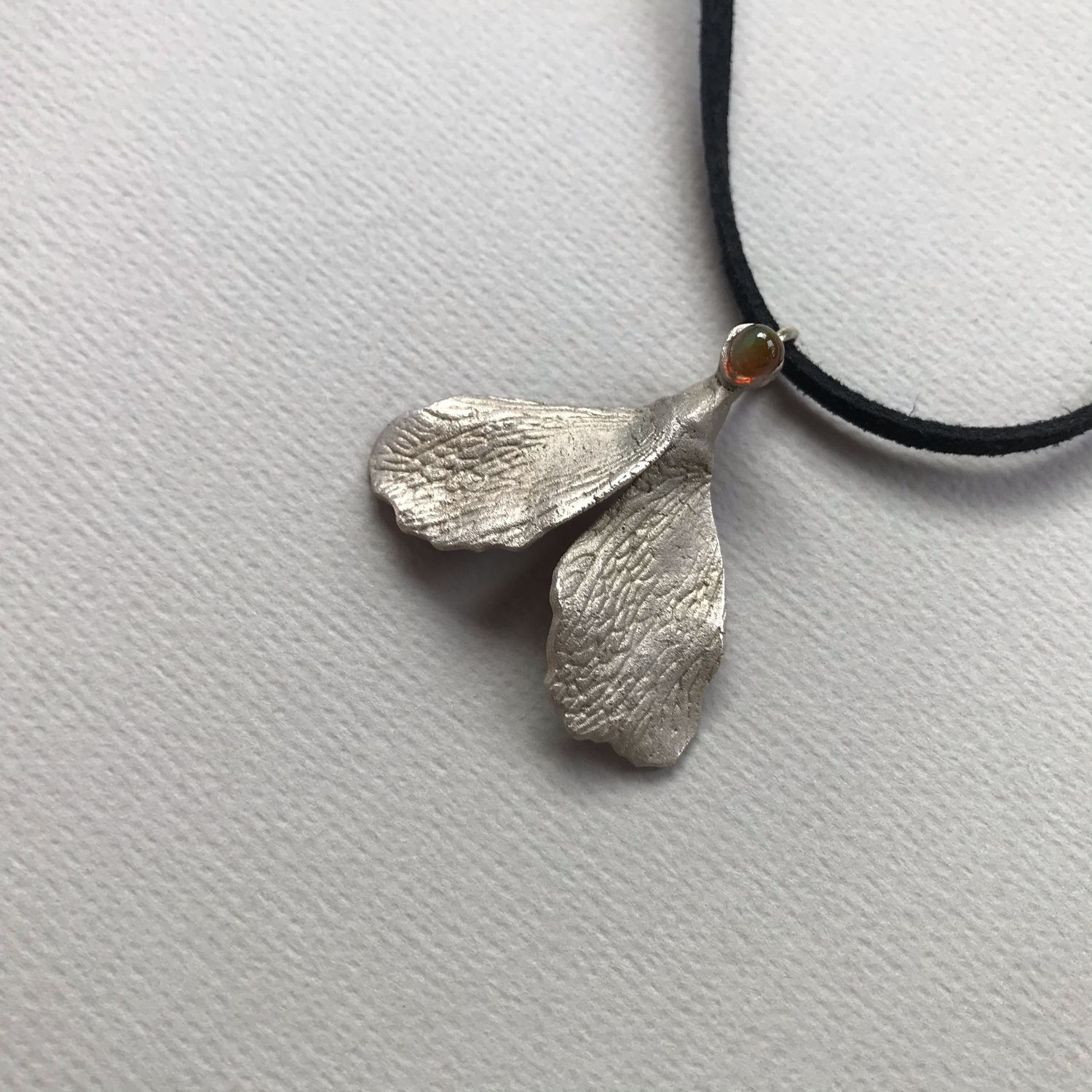 кулон бронза