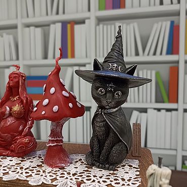 Сувениры и подарки ручной работы. Ярмарка Мастеров - ручная работа Свеча «Спутник ведьмы». Handmade.