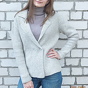Women's cardigan with braids and arans