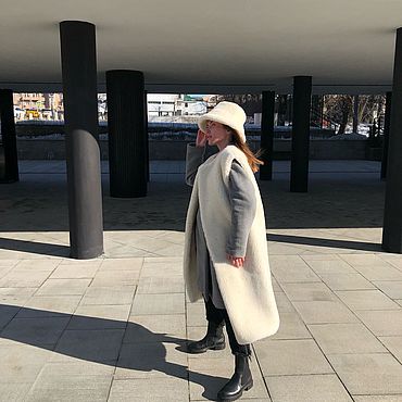 Одежда ручной работы. Ярмарка Мастеров - ручная работа Жилет со спущенными плечами из овечьей шерсти. Handmade.