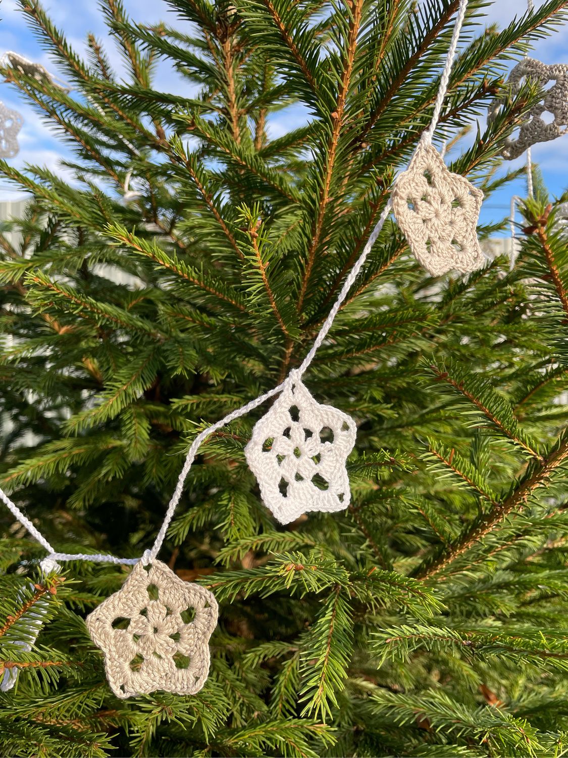 Гирлянда вязаная «звёздочки» в интернет-магазине Ярмарка Мастеров по ...