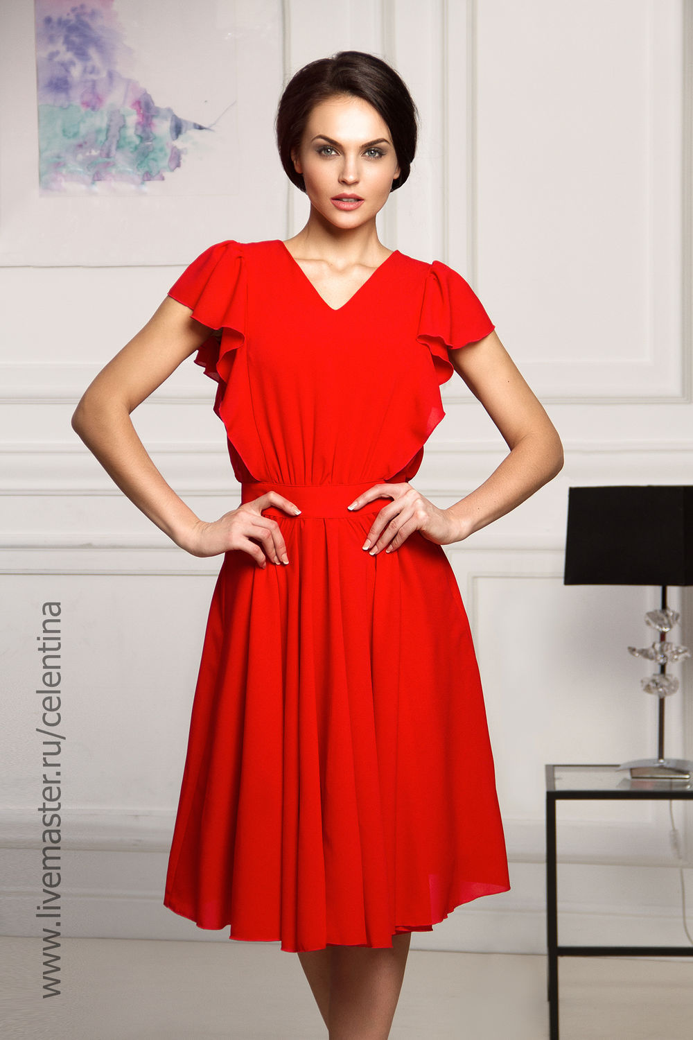 Нарядное красные платье