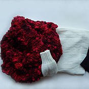 Knitted red scarf Unisex